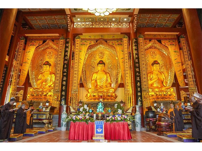 The Ghost Festival of Repayment of Gratitude, Filial Piety to Relatives, Relief to Hardships, Benefit from the Dark Sun